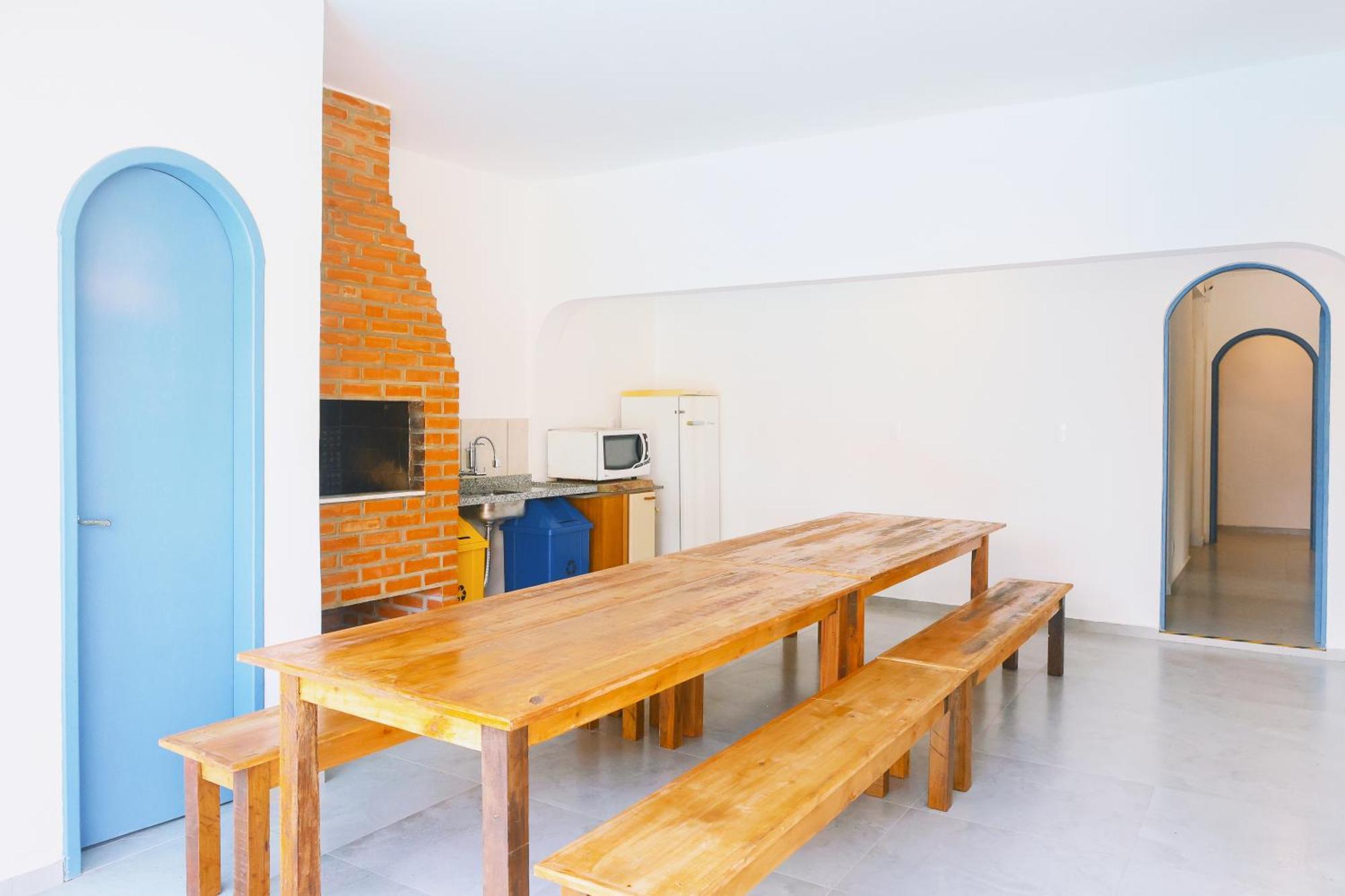 Sea Wolf Hostel - Lagoa Da Conceicao ฟลอเรียนอโปลิส ภายนอก รูปภาพ