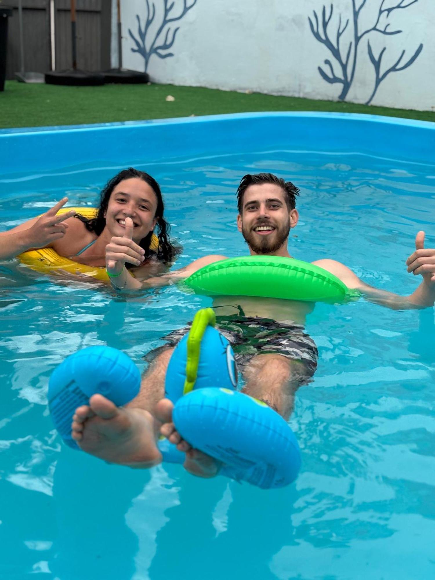 Sea Wolf Hostel - Lagoa Da Conceicao ฟลอเรียนอโปลิส ภายนอก รูปภาพ