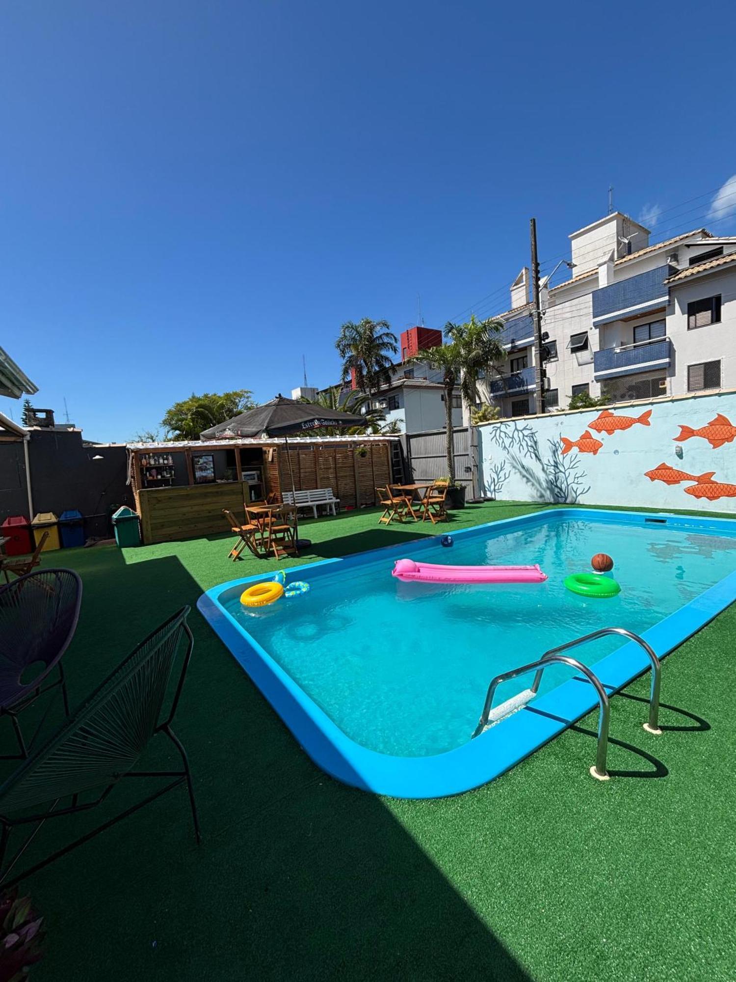 Sea Wolf Hostel - Lagoa Da Conceicao ฟลอเรียนอโปลิส ภายนอก รูปภาพ