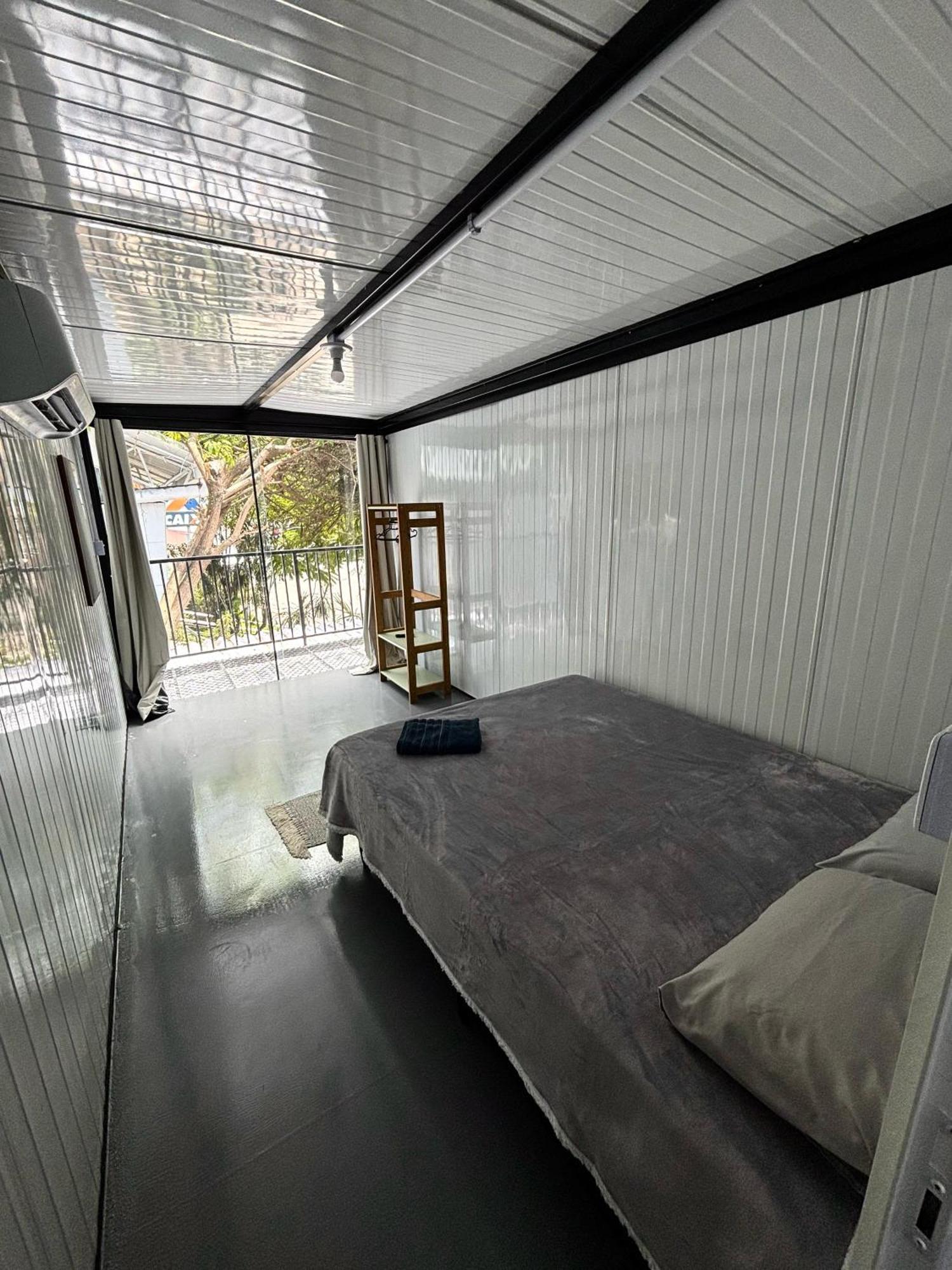 Sea Wolf Hostel - Lagoa Da Conceicao ฟลอเรียนอโปลิส ภายนอก รูปภาพ